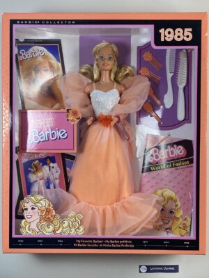 My Favorite Barbie Peaches 'n Cream Reproduction 2009 #R9525 Neverremoved from the box.