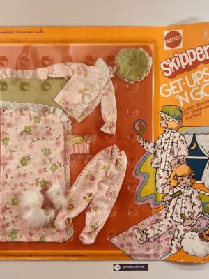 Skipper Get-Ups ‘n Go Super dreamy for sleep-over parties! #7713 1973 is new in box.