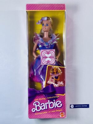 Barbie Gift Giving 1985 #1922 has never been removed from the box.