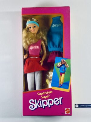 Skipper Superstyle 1985 #7927 Made in Hong Kong has never been removed from the box.