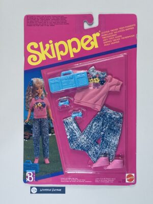Skipper Trendy Teen Fashions 1990 #8480 is new in box. Very good condition.