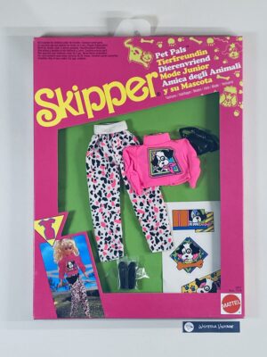 Skipper Pet Pals Fashions 1991 #2957 is new in box. Very good condition.