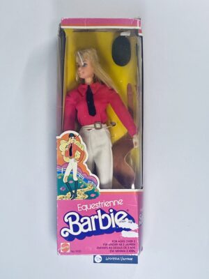 Barbie Equestrienne #9900 has never been played with. The box has some damages.
